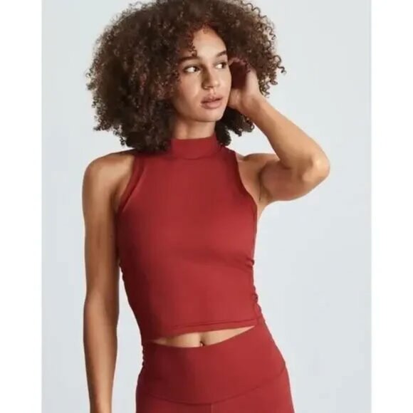 Everlane Perform Mockneck Tank in Red Apple Size Large - Picture 1 of 7